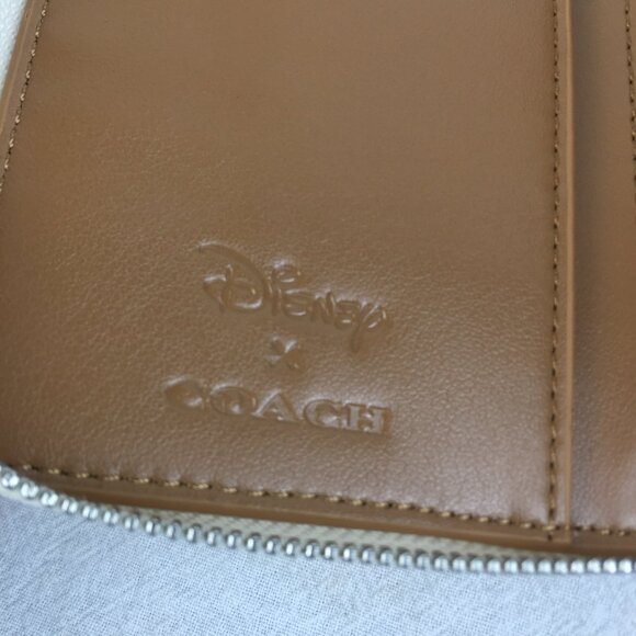 Disney Coach Dumbo Zip Wallet Ivory X Leather Accordion Long Wallet Logo Print - Picture 7 of 8
